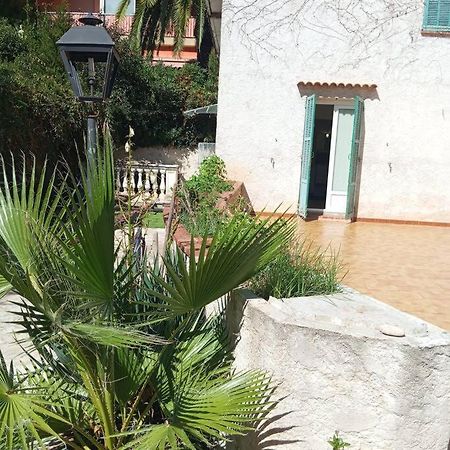 Studio De 14M2 Dans Une Maison Cagnes-sur-Mer Eksteriør bilde