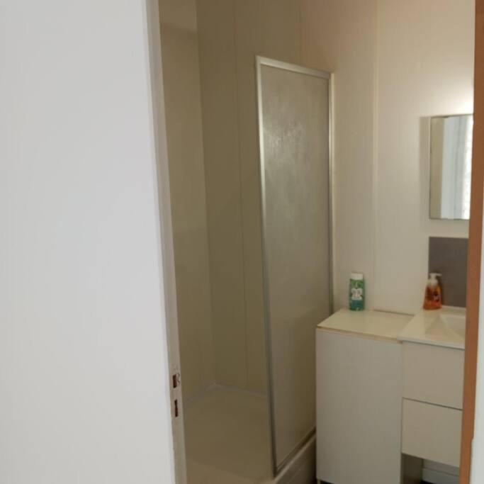 Studio De 14M2 Dans Une Maison Cagnes-sur-Mer Eksteriør bilde