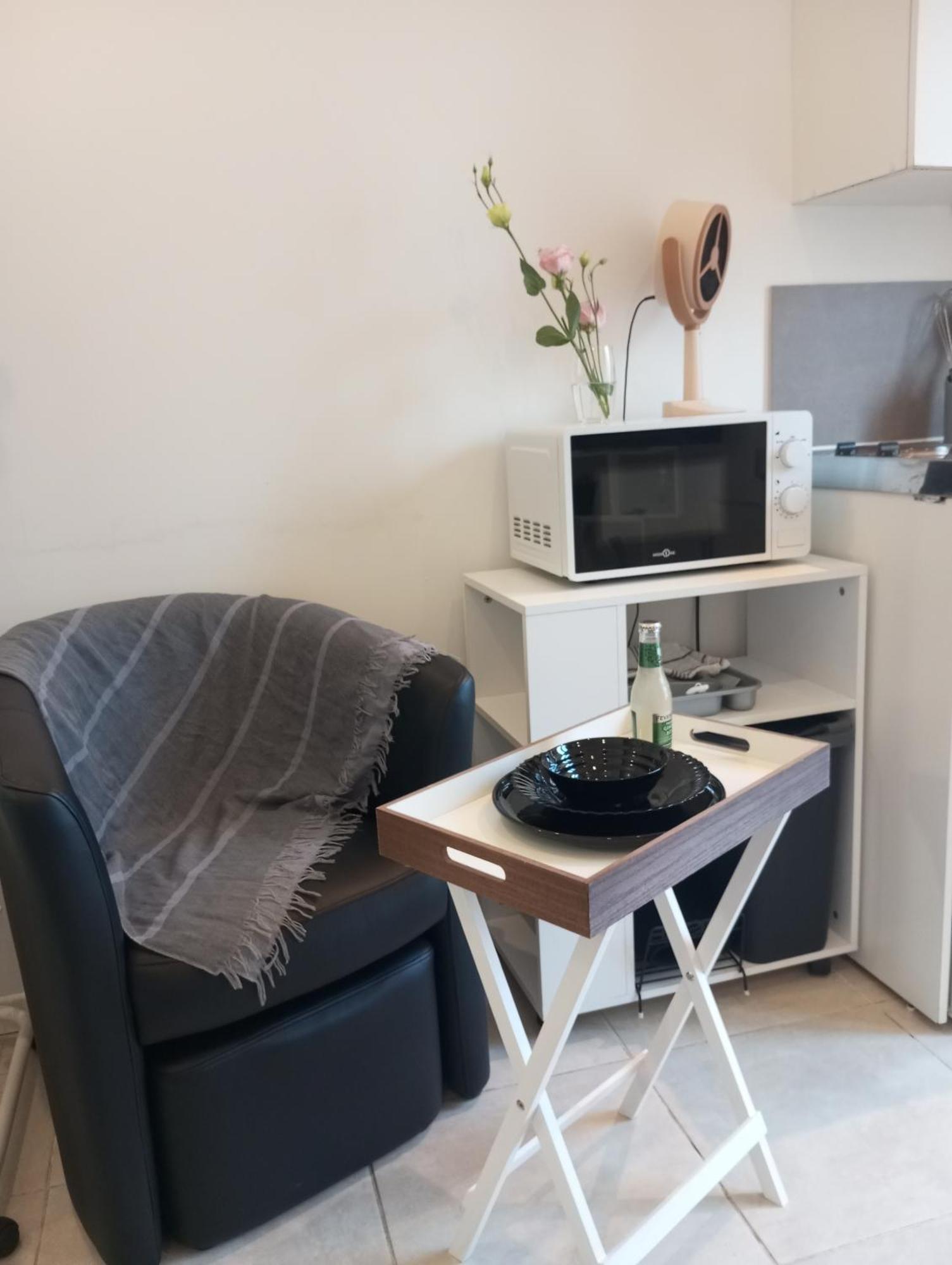 Studio De 14M2 Dans Une Maison Cagnes-sur-Mer Eksteriør bilde
