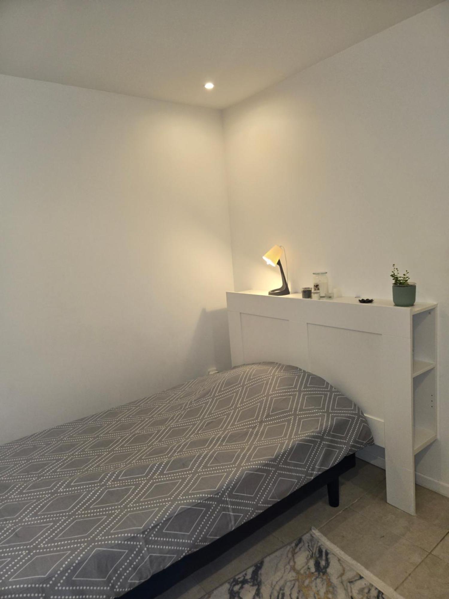 Studio De 14M2 Dans Une Maison Cagnes-sur-Mer Eksteriør bilde